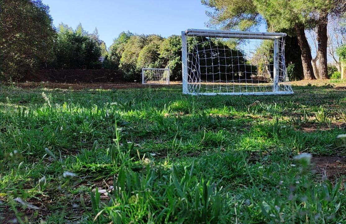 Offrez-Vous Un Sejour Dans Notre Studio T1 Bis A Entressen Une Grande Piscine Pour Se Rafraichir ,Un Espace De Jeux Pour Enfants Pour Des Heures De Divertissement Un Terrain De Petanque Pour Des Parties Endiablees מראה חיצוני תמונה